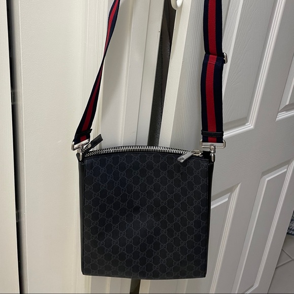 GG Black Messenger Bag - Mens - Picture 2 of 3